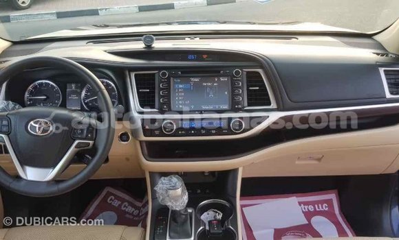 Buy Import Toyota Highlander Blue Car in Import - Dubai in Abaco Buy Import Toyota Highlander Blue Car in Import - Dubai in Abaco