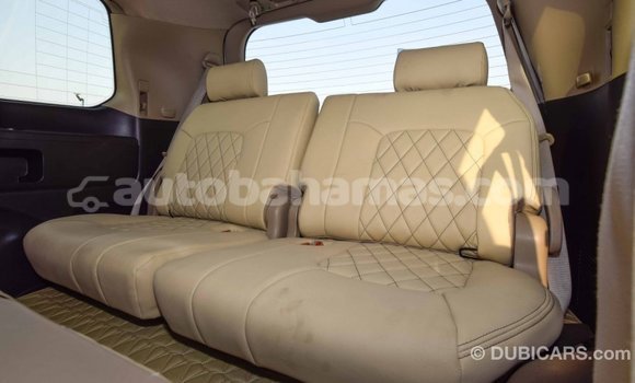 Buy Import Toyota Land Cruiser White Car in Import - Dubai in Abaco Buy Import Toyota Land Cruiser White Car in Import - Dubai in Abaco