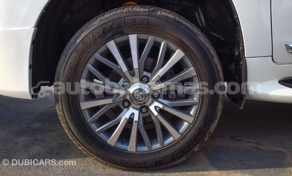 Buy Import Toyota Land Cruiser White Car in Import - Dubai in Abaco Buy Import Toyota Land Cruiser White Car in Import - Dubai in Abaco