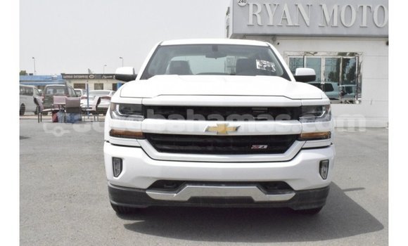 Buy Import Chevrolet Silverado White Car in Import - Dubai in Abaco