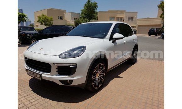 Buy Import Porsche Cayenne White Car in Import - Dubai in Abaco