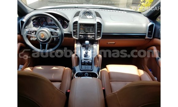 Buy Import Porsche Cayenne White Car in Import - Dubai in Abaco Buy Import Porsche Cayenne White Car in Import - Dubai in Abaco