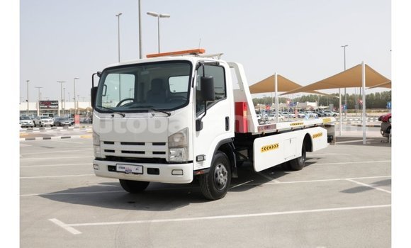Buy Import Isuzu Rodeo White Car in Import - Dubai in Abaco