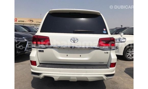 Buy Import Toyota Land Cruiser White Car in Import - Dubai in Abaco Buy Import Toyota Land Cruiser White Car in Import - Dubai in Abaco