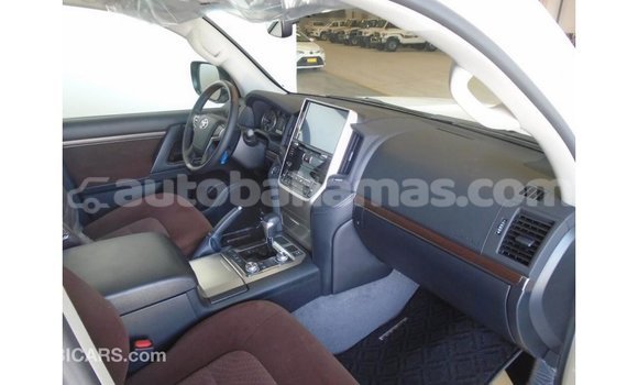 Buy Import Toyota Land Cruiser White Car in Import - Dubai in Abaco Buy Import Toyota Land Cruiser White Car in Import - Dubai in Abaco