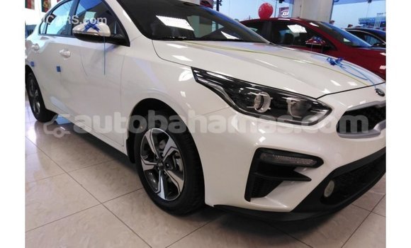 Buy Import Kia Cerato White Car in Import - Dubai in Abaco Buy Import Kia Cerato White Car in Import - Dubai in Abaco