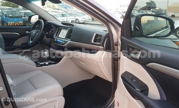 Buy Import Toyota Highlander Other Car in Import - Dubai in Abaco Buy Import Toyota Highlander Other Car in Import - Dubai in Abaco