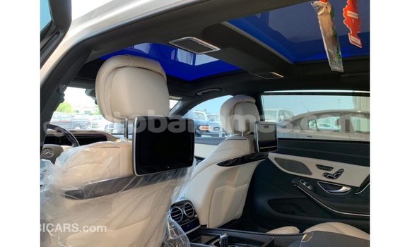 Buy Import Mercedes-Benz 190 (W201) White Car in Import - Dubai in Abaco Buy Import Mercedes-Benz 190 (W201) White Car in Import - Dubai in Abaco