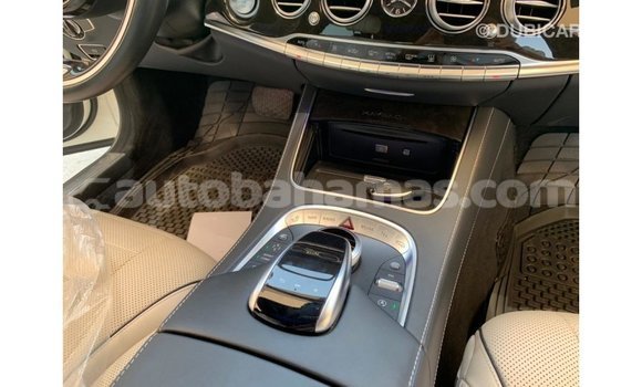 Buy Import Mercedes-Benz 190 (W201) White Car in Import - Dubai in Abaco Buy Import Mercedes-Benz 190 (W201) White Car in Import - Dubai in Abaco
