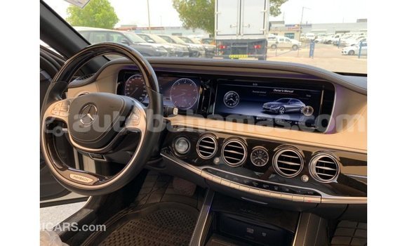 Buy Import Mercedes-Benz 190 (W201) White Car in Import - Dubai in Abaco Buy Import Mercedes-Benz 190 (W201) White Car in Import - Dubai in Abaco