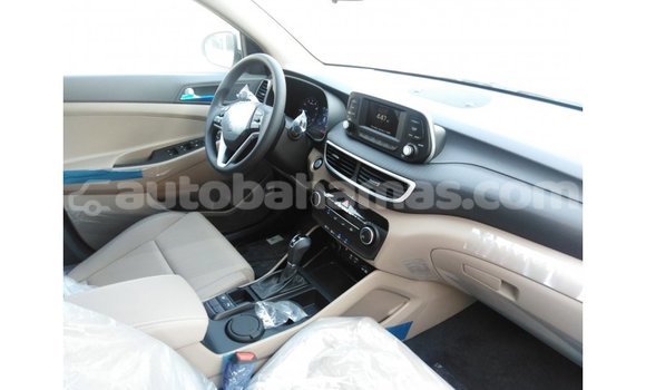 Buy Import Hyundai Tucson White Car in Import - Dubai in Abaco Buy Import Hyundai Tucson White Car in Import - Dubai in Abaco