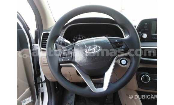 Buy Import Hyundai Tucson White Car in Import - Dubai in Abaco Buy Import Hyundai Tucson White Car in Import - Dubai in Abaco