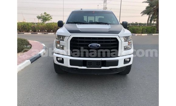 Buy Import Ford Club Wagon White Car in Import - Dubai in Abaco
