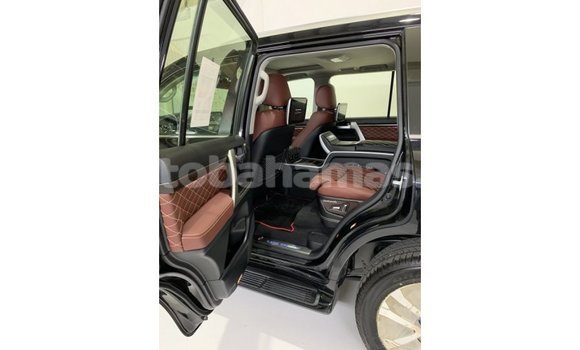 Buy Import Toyota Land Cruiser Black Car in Import - Dubai in Abaco Buy Import Toyota Land Cruiser Black Car in Import - Dubai in Abaco