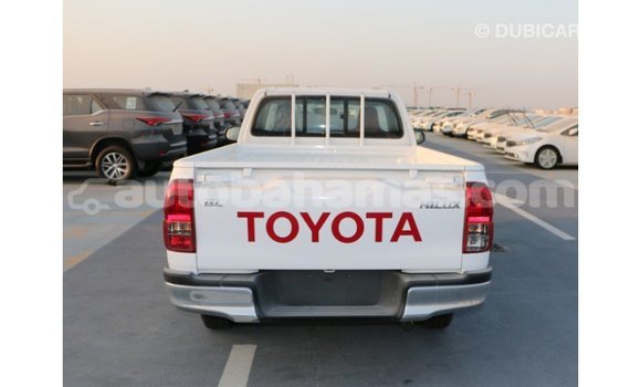 Buy Import Toyota Hilux White Car in Import - Dubai in Abaco Buy Import Toyota Hilux White Car in Import - Dubai in Abaco