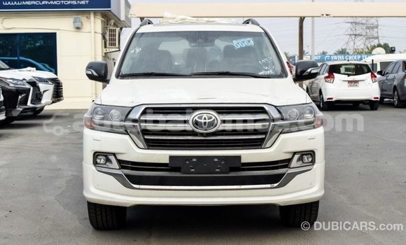 Buy Import Toyota Land Cruiser White Car in Import - Dubai in Abaco Buy Import Toyota Land Cruiser White Car in Import - Dubai in Abaco