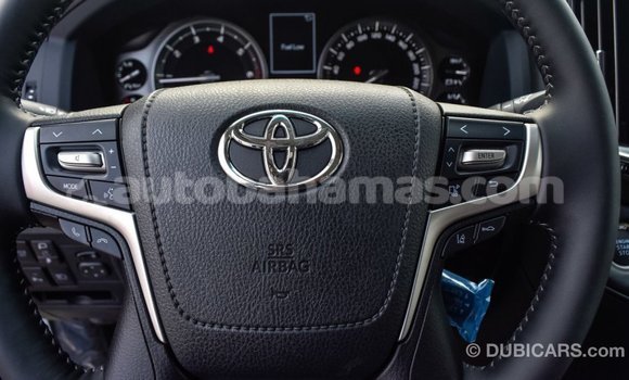 Buy Import Toyota Land Cruiser White Car in Import - Dubai in Abaco Buy Import Toyota Land Cruiser White Car in Import - Dubai in Abaco