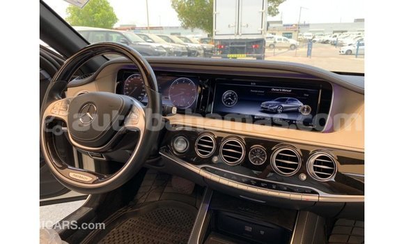 Buy Import Mercedes-Benz 190 (W201) White Car in Import - Dubai in Abaco Buy Import Mercedes-Benz 190 (W201) White Car in Import - Dubai in Abaco