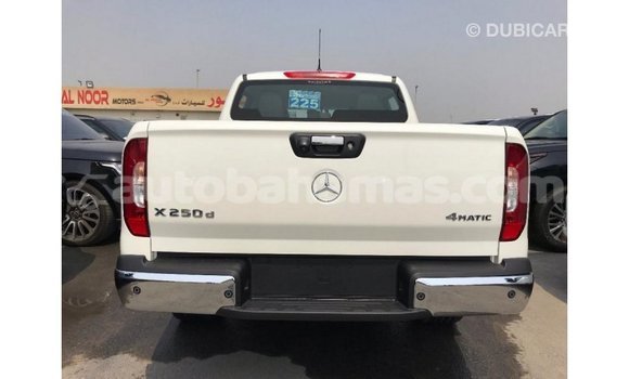 Buy Import Mercedes-Benz 250 White Car in Import - Dubai in Abaco Buy Import Mercedes-Benz 250 White Car in Import - Dubai in Abaco