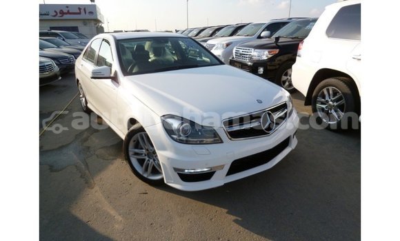 Buy Import Mercedes-Benz 200 White Car in Import - Dubai in Abaco Buy Import Mercedes-Benz 200 White Car in Import - Dubai in Abaco