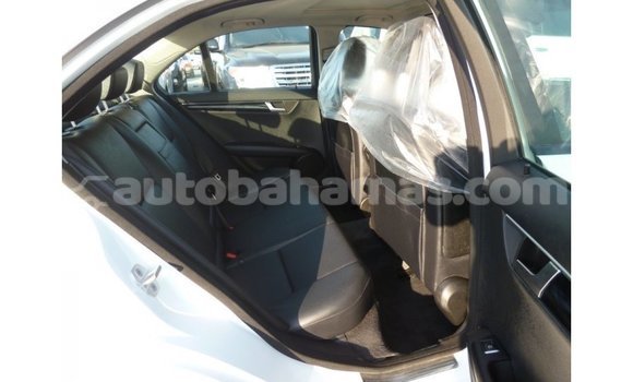 Buy Import Mercedes-Benz 200 White Car in Import - Dubai in Abaco Buy Import Mercedes-Benz 200 White Car in Import - Dubai in Abaco