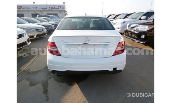 Buy Import Mercedes-Benz 200 White Car in Import - Dubai in Abaco Buy Import Mercedes-Benz 200 White Car in Import - Dubai in Abaco
