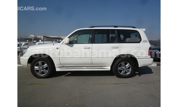 Buy Import Toyota Land Cruiser White Car in Import - Dubai in Abaco Buy Import Toyota Land Cruiser White Car in Import - Dubai in Abaco