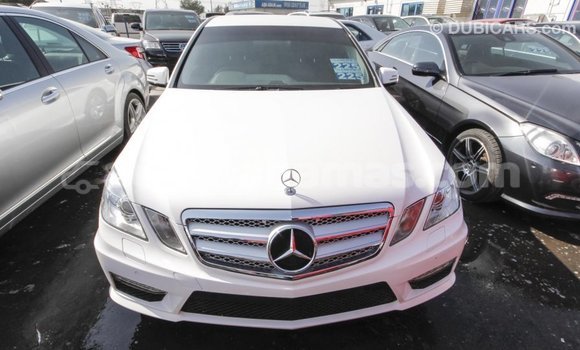 Buy Import Mercedes-Benz 200 White Car in Import - Dubai in Abaco Buy Import Mercedes-Benz 200 White Car in Import - Dubai in Abaco