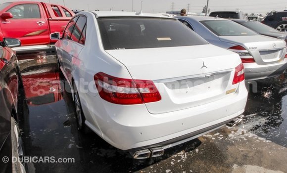 Buy Import Mercedes-Benz 200 White Car in Import - Dubai in Abaco Buy Import Mercedes-Benz 200 White Car in Import - Dubai in Abaco